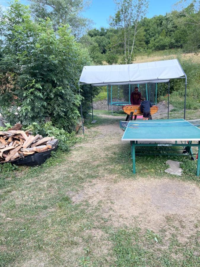 Le Chal Heureux Bel Appartement Dans Vieille Ferme De Montagne Renovee Les Orres Exterior foto
