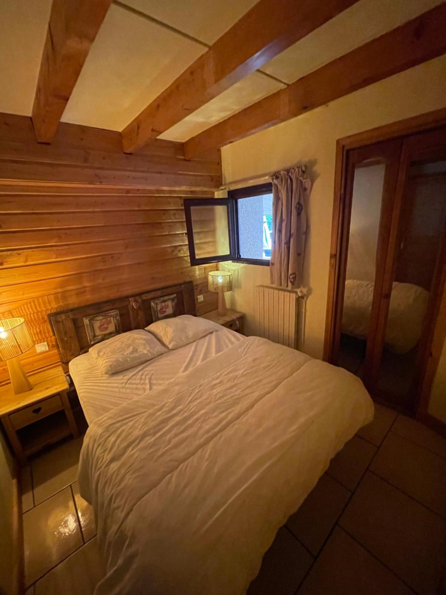 Le Chal Heureux Bel Appartement Dans Vieille Ferme De Montagne Renovee Les Orres Exterior foto